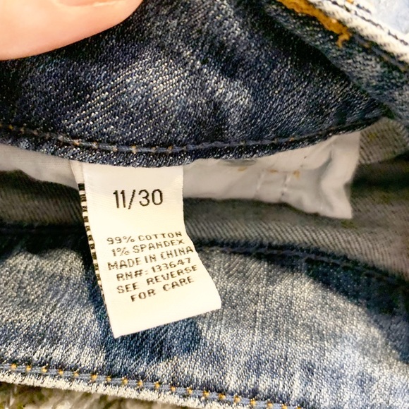 NWT Celebrity Pink Distressed Denim Shorts - Picture 4 of 5